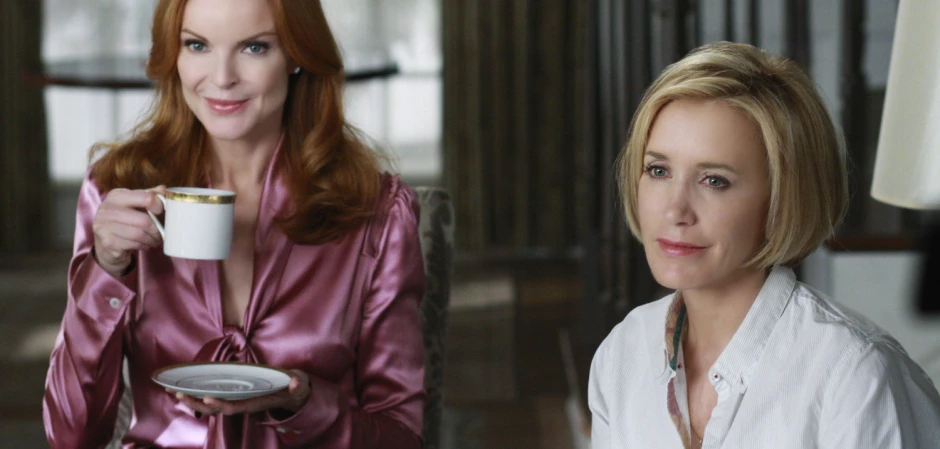 Кадры из Отчаянные домохозяйки 6 сезон 1 серия